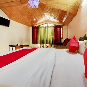 Oyo C Hotel