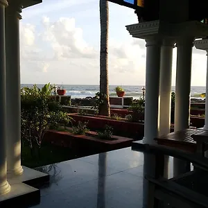 Palm Tree Bungalow Resort