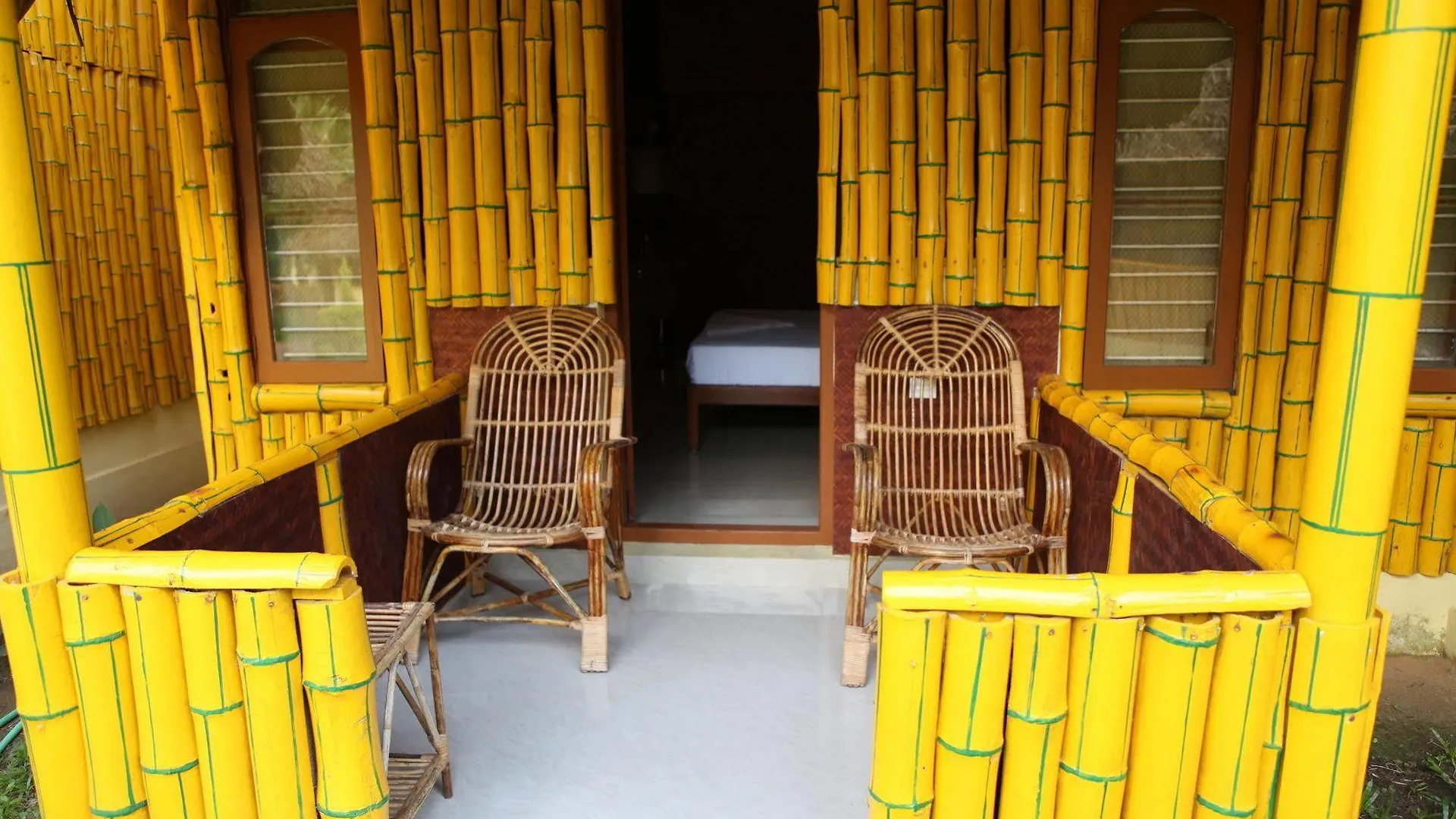 Bed & Breakfast Savithri Inn Bamboo Cottages & Resorts Varkala