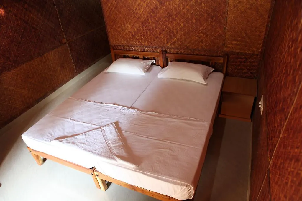 Bed & Breakfast Savithri Inn Bamboo Cottages & Resorts Varkala