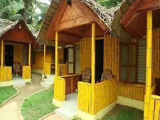 Savithri Inn Bamboo Cottages & Resorts Varkala 2*,